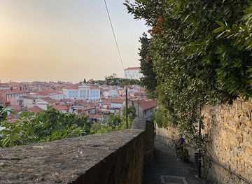 slovenia/portoroz/attraction/rasporska-vrata