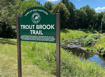 connecticut/west-hartford/attraction/trout-brook-trail