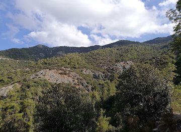 cyprus/machairas-mountains/attraction/moutti-tis-choras