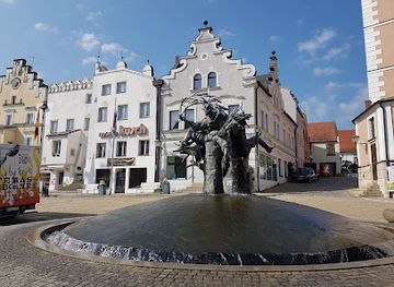 germany/upper-palatinate/attraction/marktplatzbrunnen