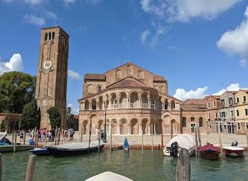 italy/venice/attraction/basilica-dei-santi-maria-e-donato