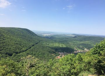 hungary/pilis-mountains/attraction/ket-bukkfa-nyereg