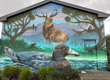 new-zealand/manawatu-wanganui/attraction/swiftmantis-mural-nzda-building