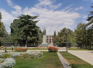 tajikistan/dushanbe/sino/attraction/rudaki-statue