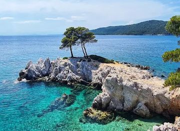 greece/sporades/attraction/amarandos-cove