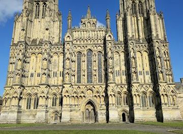united-kingdom/cardiff/attraction/wells-cathedral