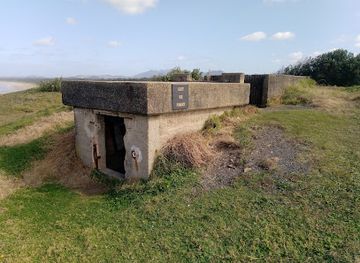 australia/western-new-south-wales/attraction/wwii-coastal-observation-bunker