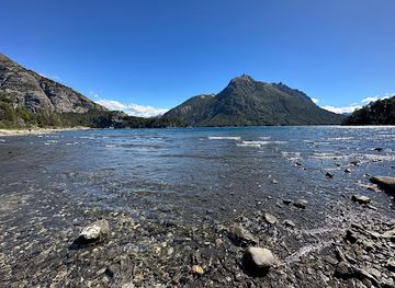 argentina/cerro-tronador/attraction/acceso-bahia-de-los-troncos