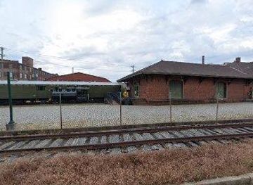 virginia/petersburg/attraction/james-river-floodwall-walking-tour