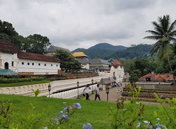 sri-lanka/kandy/attraction/sri-vishnu-devala