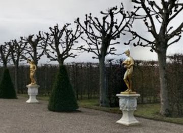 germany/hannover/attraction/madchenhafte-venus