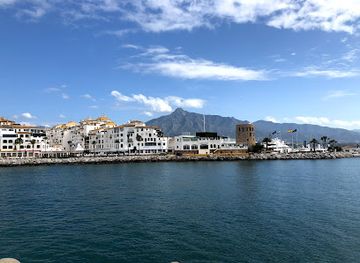 spain/marbella/attraction/faro-puerto-banus