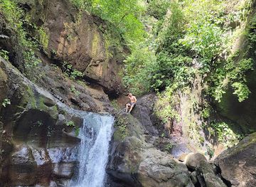 el-salvador/highlands/attraction/tamanique-waterfalls-hike