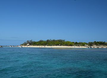 new-caledonia/baie-des-citrons/attraction/noumea-islands-tours
