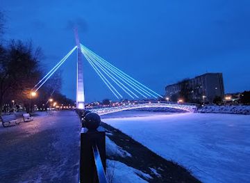 ukraine/vysokyi-verkh/attraction/skver-strilka