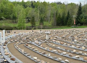 new-york/adirondack-mountains/attraction/adirondack-labyrinth