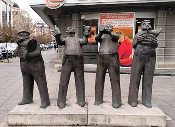 kosovo/shtime/attraction/bronze-sculpture-of-stylized-musicians