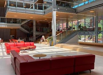 iowa/newton/attraction/richard-a-and-susan-f-smith-campus-center