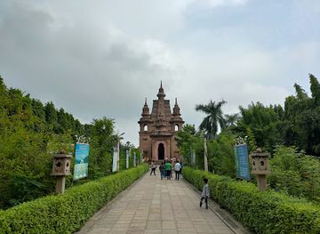 india/varanasi/sarnath/attraction/tibetan-temple