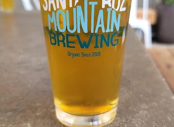 california/carmel-by-the-sea/attraction/santa-cruz-mountain-brewing