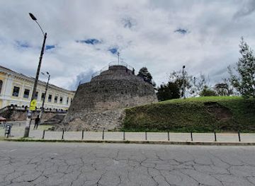 ecuador/quito/la-floresta/attraction/el-churo