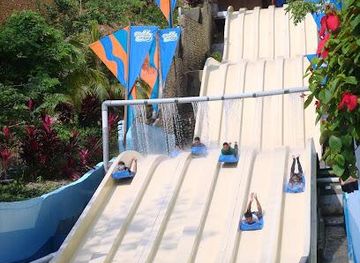 malaysia/kuantan/attraction/bukit-gambang-water-park