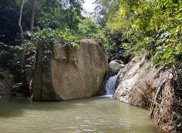 thailand/samui-archipelago/attraction/wang-sao-thong-waterfall