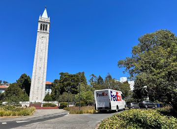 california/berkeley/downtown-berkeley/attraction/the-campanile