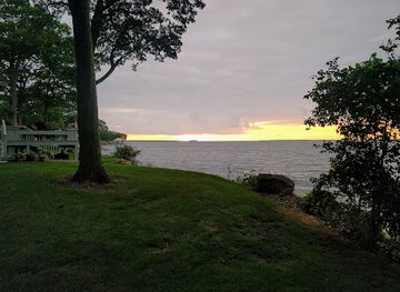 ohio/lake-erie-islands/attraction/james-park