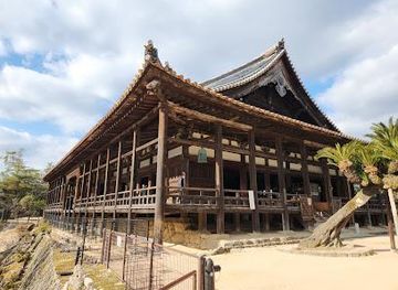 japan/hiroshima-countryside/attraction/hokokujinja-senjokaku-pavilion