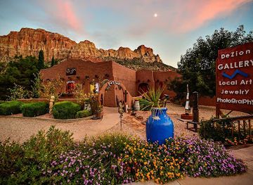utah/zion-national-park/attraction/dezion-gallery