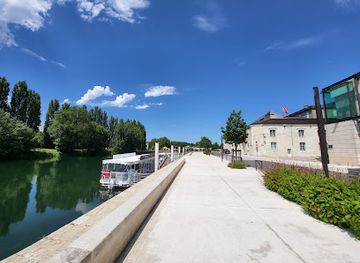 france/poitou-charentes/attraction/hennessy