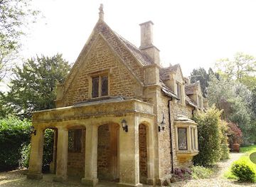 united-kingdom/wiltshire/attraction/bowood-woodland-gardens