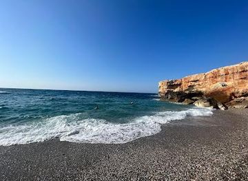 greece/rethymno/attraction/spilies-beach