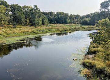 illinois/prairie-state/attraction/mcdowell-grove-forest-preserve