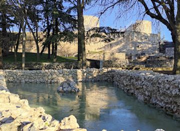 spain/burgos/attraction/estanque-del-castillo