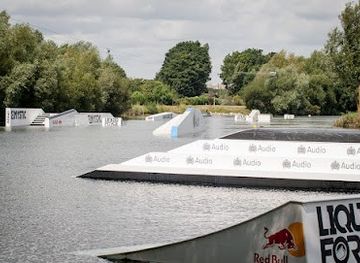 united-kingdom/london/attraction/plastic-playground-wake-park