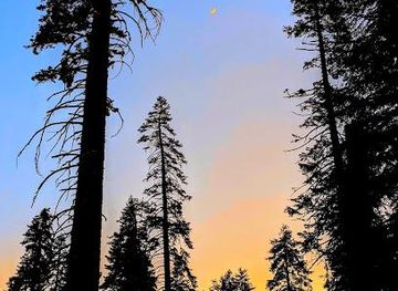 california/sequoia-national-park/attraction/panoramic-pt