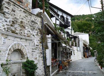 greece/mount-pelion/attraction/pyrgospito-skoteinioti