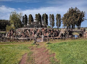 oregon/wheeler-county/attraction/petersen-rock-garden-museum