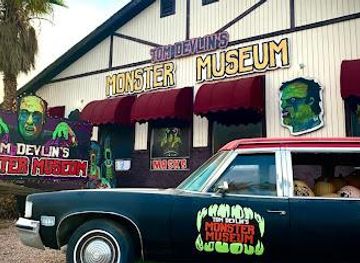 nevada/boulder-city/attraction/tom-devlin-s-monster-museum