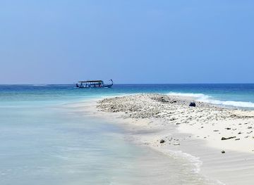 maldives/vaavu-atoll/attraction/hulhidoo-beach