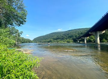 west-virginia/harpers-ferry-national-historical-park/attraction/halls-island