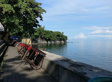 indonesia/north-sulawesi/attraction/pantai-malalayang