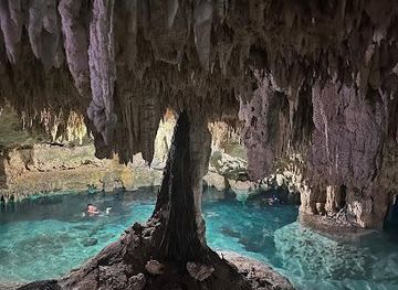 mexico/tulum/attraction/cenotes-sac-actun