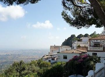 spain/malaga/attraction/mirador-del-compas