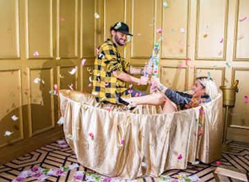 serbia/backa/attraction/selfie-museum-expose