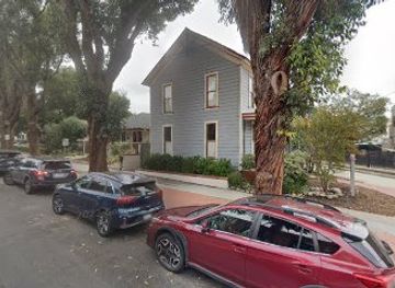 california/pasadena/attraction/halloween-house