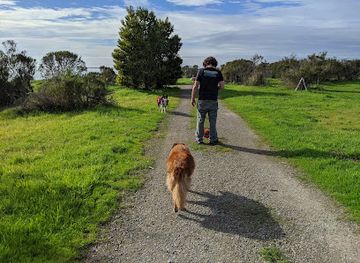 california/castro-valley/attraction/oyster-bay-regional-shoreline