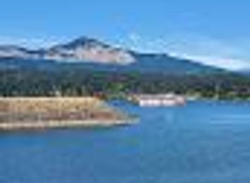 oregon/mount-hood-national-forest/attraction/marine-park-pavilion